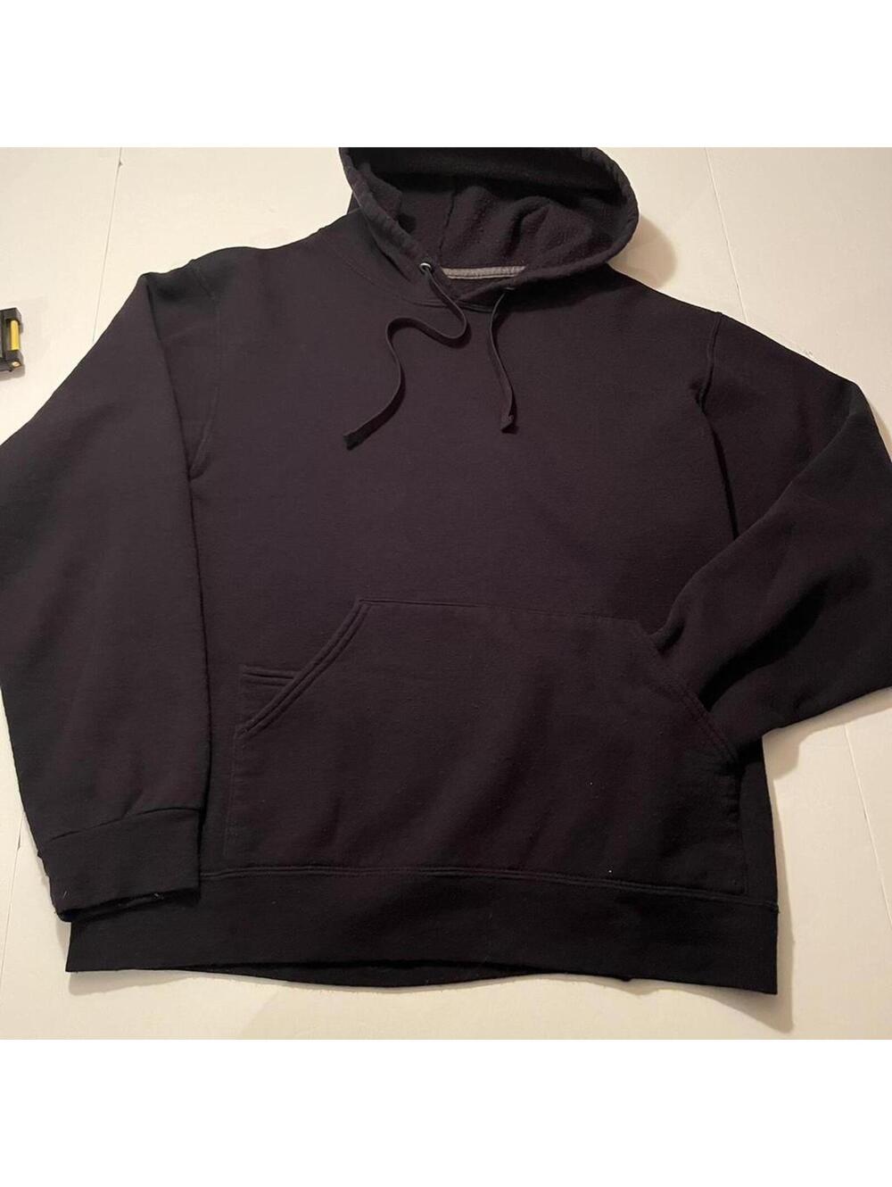 Y2K Plain Black Fruit of the Loom Black Sweatshirt, Men's Medium